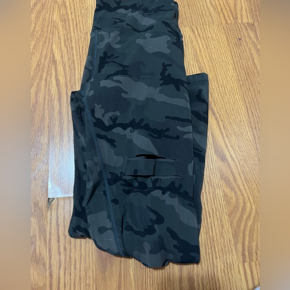 Zyia Forest Camo Slash Luxe High Rise Leggings 7/8​​